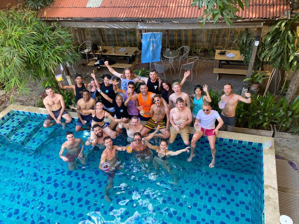 Slumber Party Bangkok Khaosan Ostello Esterno foto